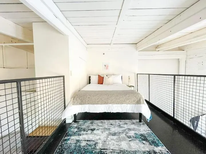 아파트 Classic Downtown Louisville Lofts 미국